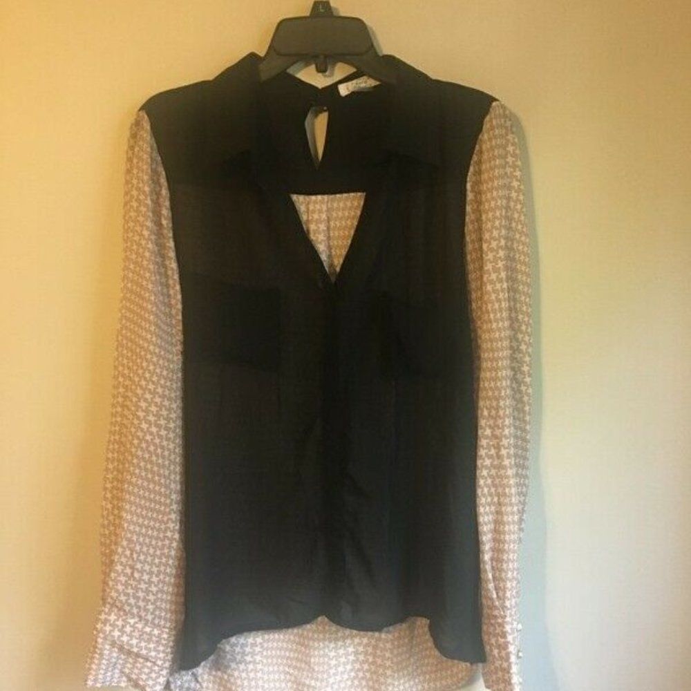 Ezra medium top‎